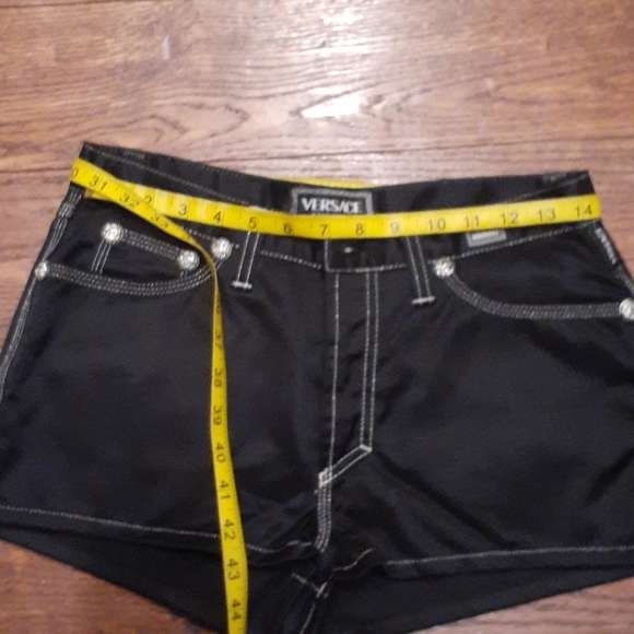 Versace Vintage Shorts - Picture 9 of 11